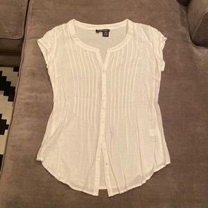 Barely worn Sandra Ingrish lightweight short sleeved white button down shirt
